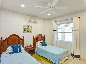 White Sands Speightstown Ngoại thất bức ảnh